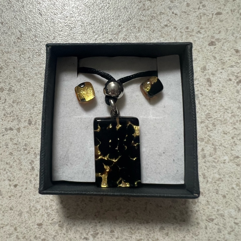 MURANO Glass Necklace & Earrings Black & Gold Detail - Picture 2 of 10